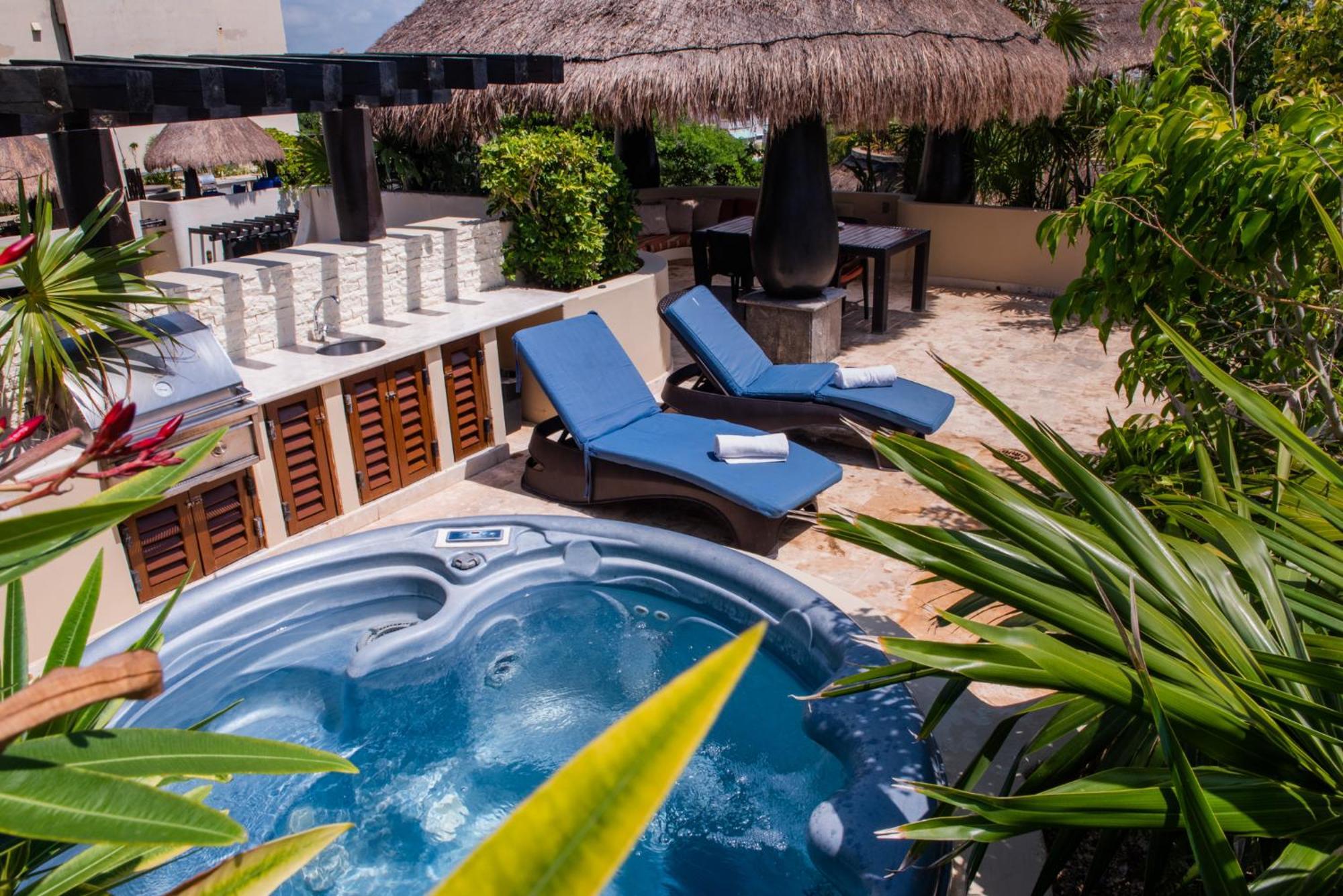 El Taj Oceanfront And Beachside Condo Hotel Playa del Carmen Exterior photo